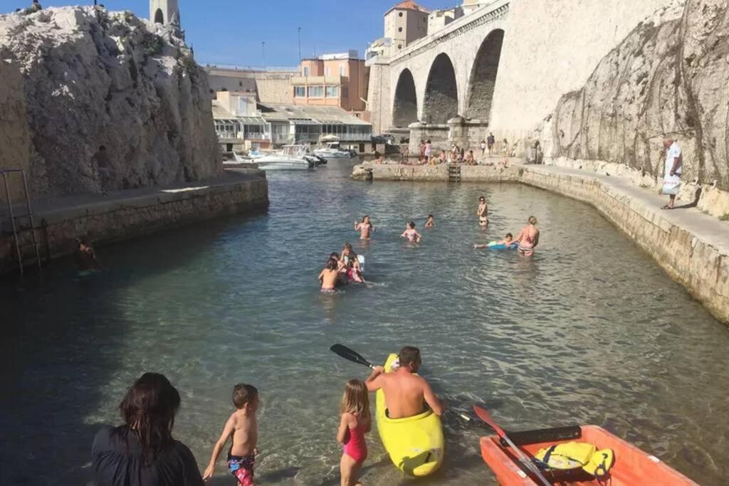 Une Calanque Au Coeur De La Ville Marsylia Zewnętrze zdjęcie